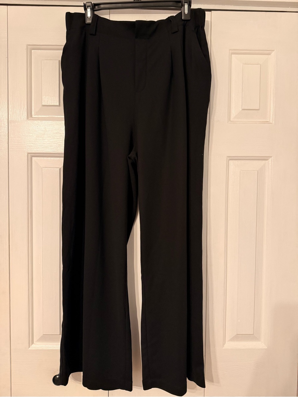 HALARA Black Waffle Print Wide-Leg High-Rise Trousers - Picture 4 of 6